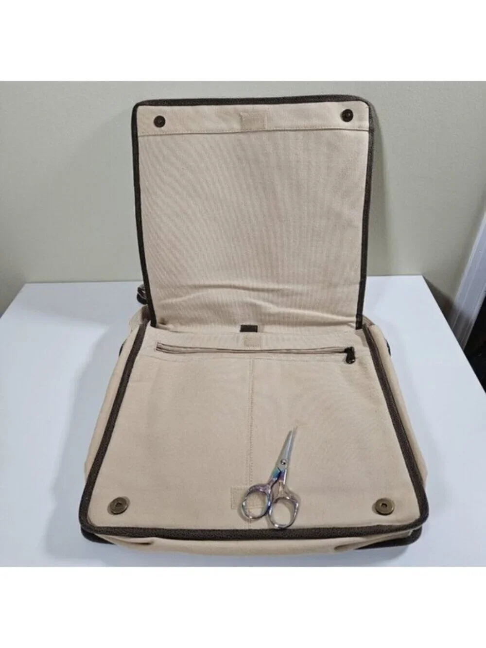 Kanata Sport Crossbody Messenger Bag Beige Canvas Pockets Shoulder Strap FLAW